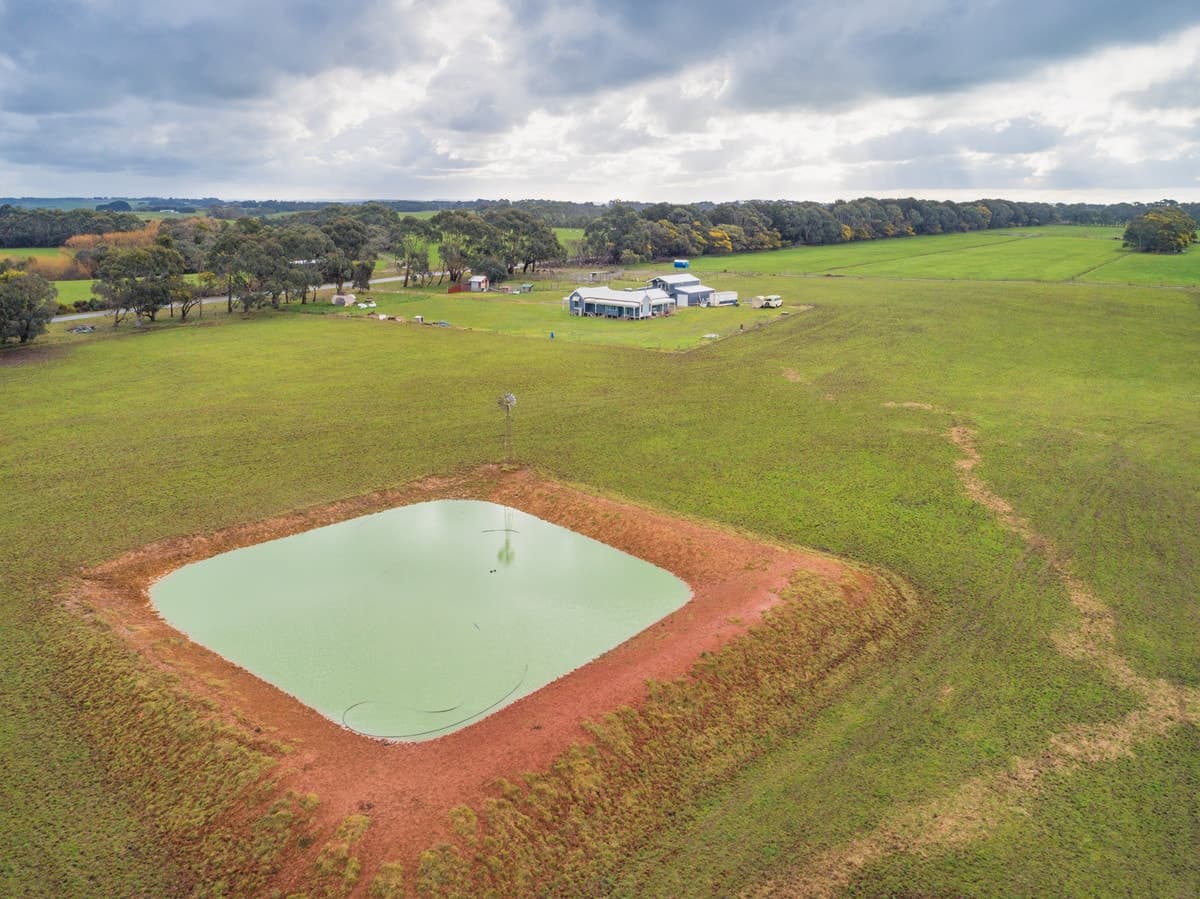 125 Centre Road, Cooriemungle, VIC, Cooriemungle - Thumbnail 3