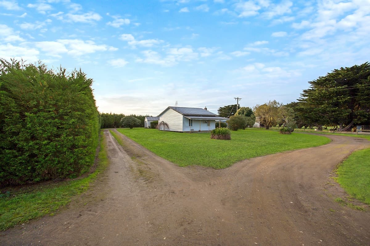 420 Cobden-South Ecklin Road, Elingamite North, VIC, Elingamite North - Thumbnail 7