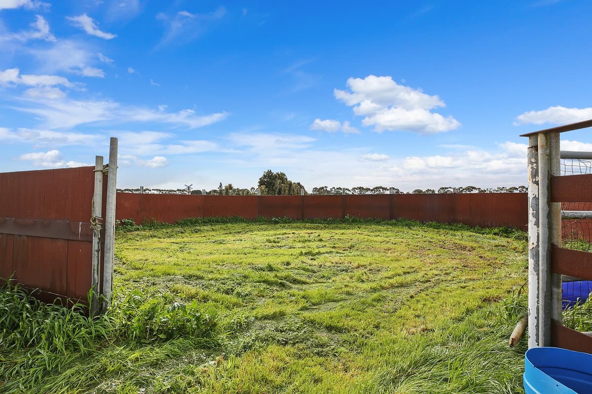 6586 Hamilton Highway, Cressy, VIC, Cressy - Thumbnail 3