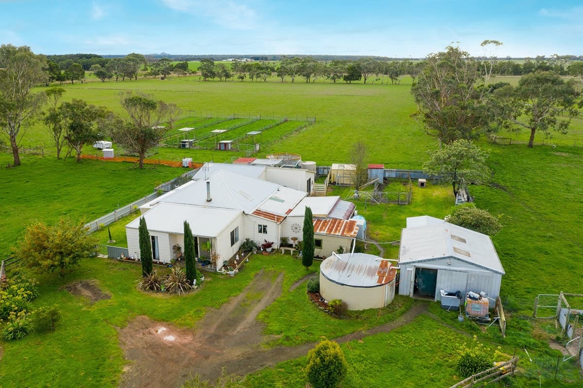 45 Triggs Road, Bungador, VIC, Bungador - Thumbnail 2