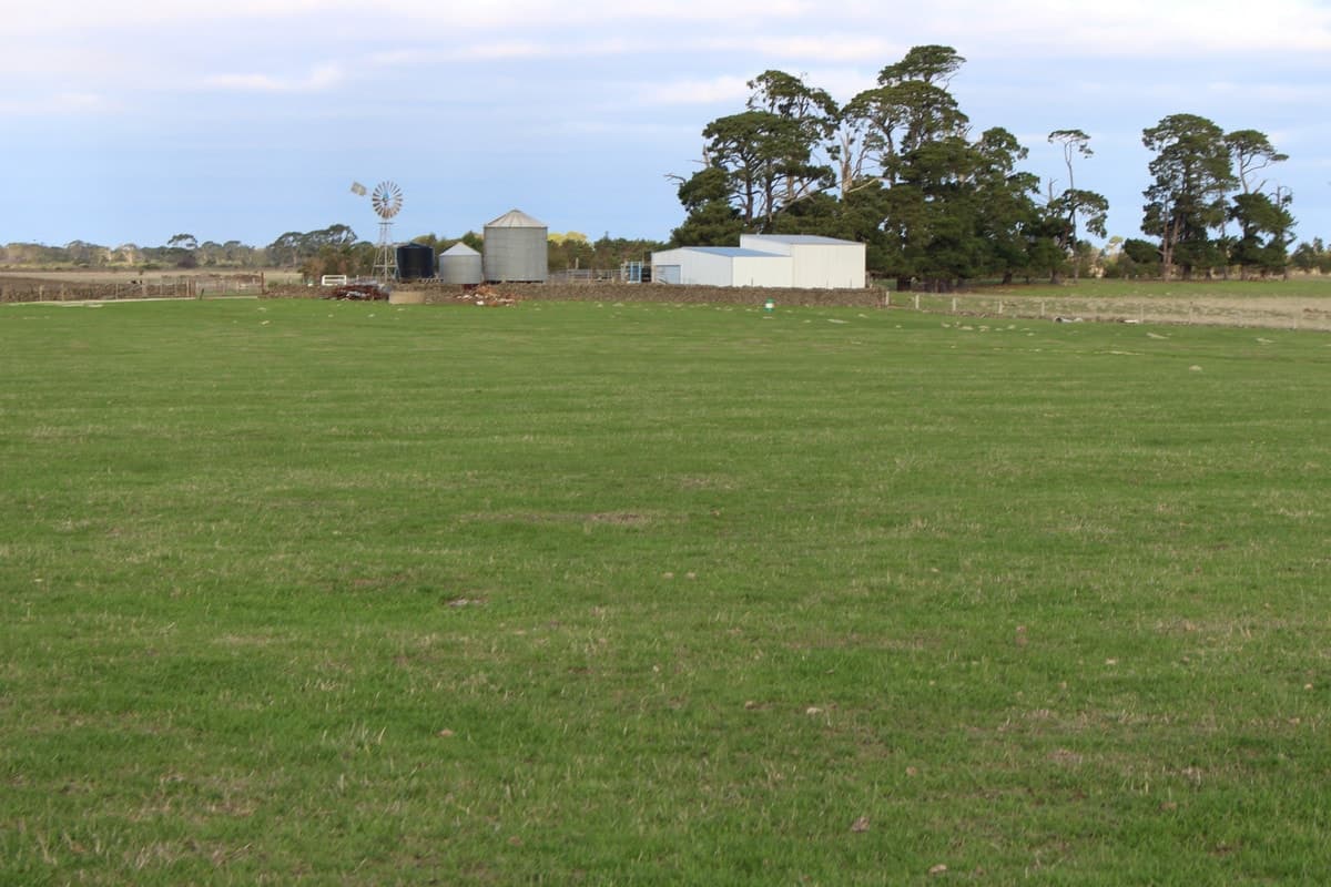 Oppenheims Outlet Road, Pomborneit North, VIC, Pomborneit North - Thumbnail 8