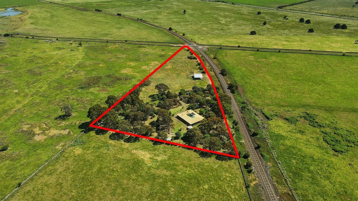 99 Carters Road, Pomborneit, VIC, Pomborneit - Thumbnail 3