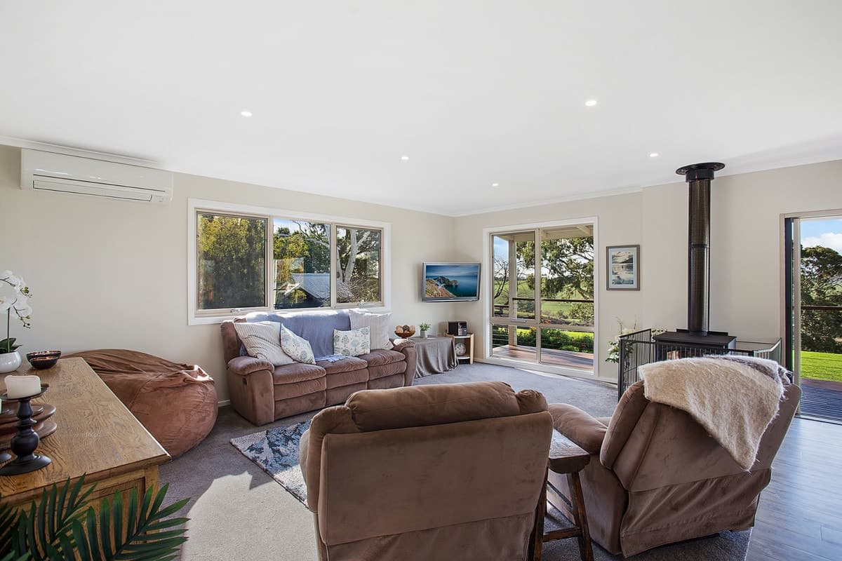 69 Cobden-Port Campbell Road, Cobden, VIC, Cobden - Thumbnail 4
