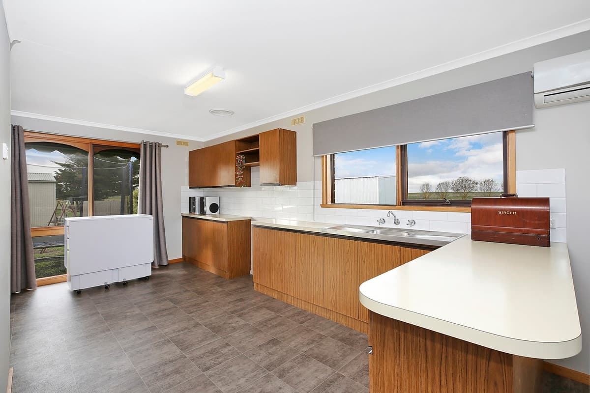 315 Pierces Road, Weering, VIC, Weering - Thumbnail 8