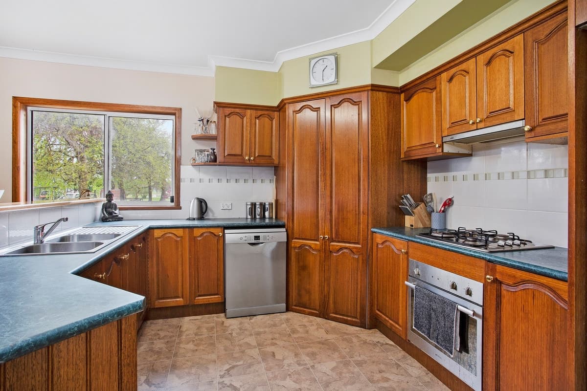 660 Bucks Road, Simpson, VIC, Simpson - Thumbnail 8