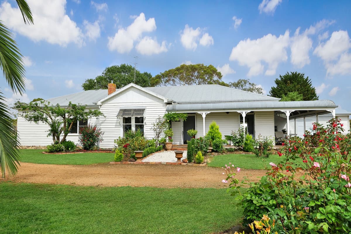 153 Wickham Road, Woolsthorpe, VIC, Woolsthorpe - Thumbnail 2