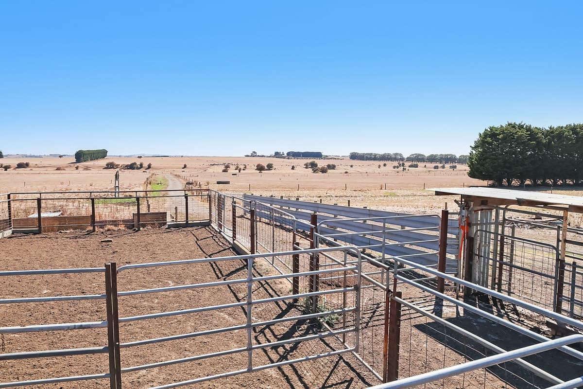 8012 Princes Highway, Garvoc, VIC, Garvoc - Thumbnail 6