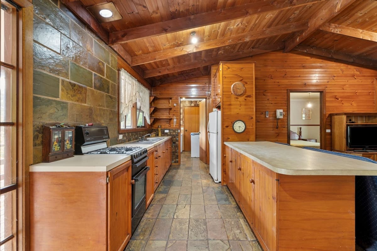 130 Bushbys Road, Barongarook, VIC, Barongarook - Thumbnail 5