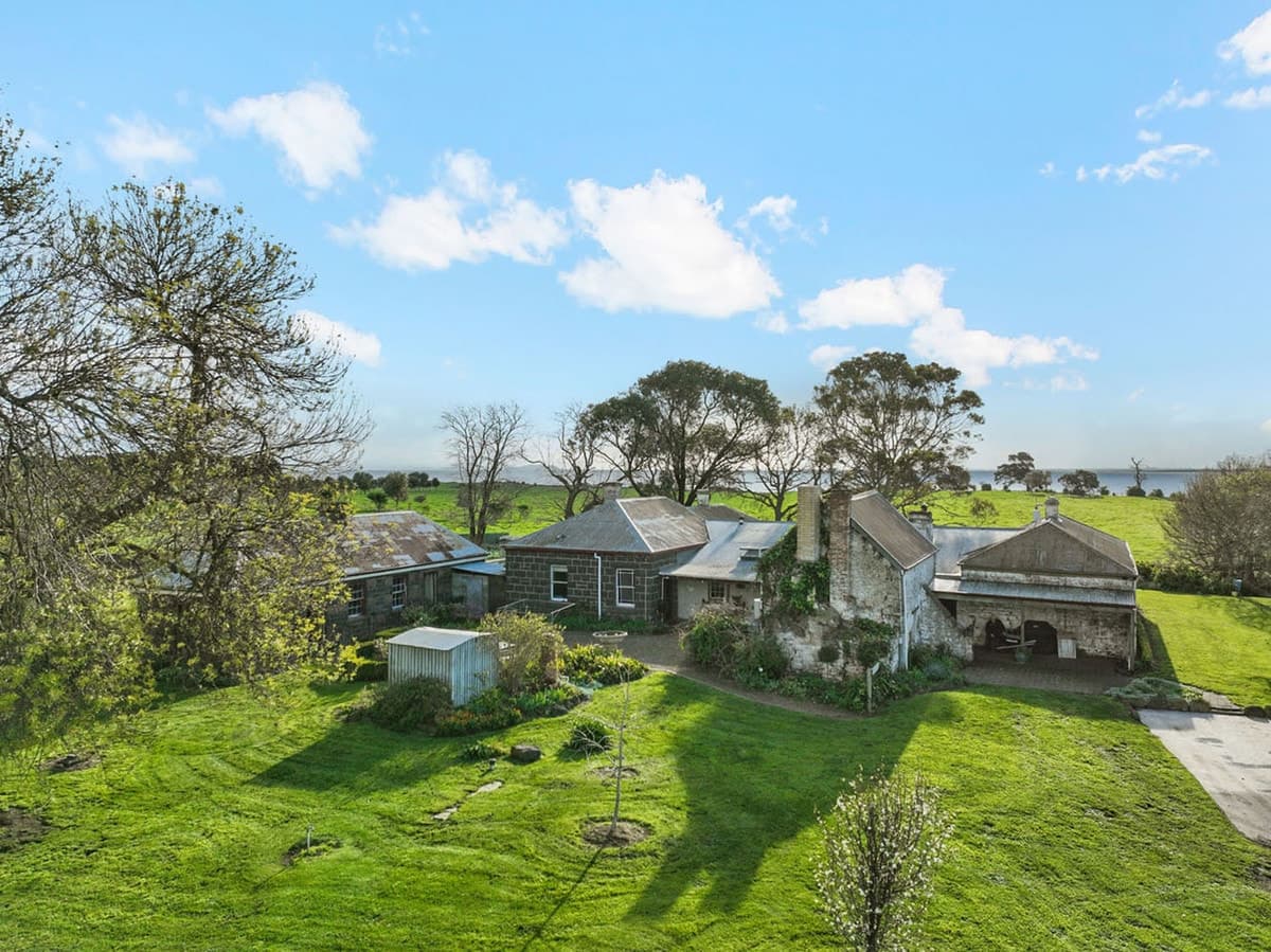 845 Nalangil Road, Corunnun, VIC, Corunnun - Thumbnail 5
