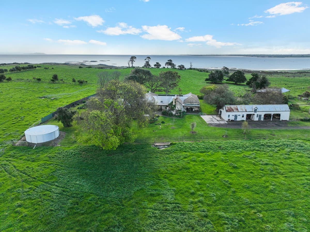 845 Nalangil Road, Corunnun, VIC, Corunnun - Thumbnail 6