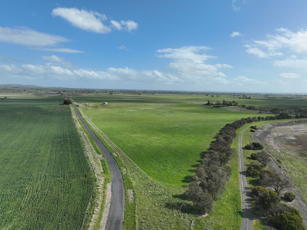 3025 Corangamite Lake Road, Dreeite, VIC, Dreeite - Thumbnail 2