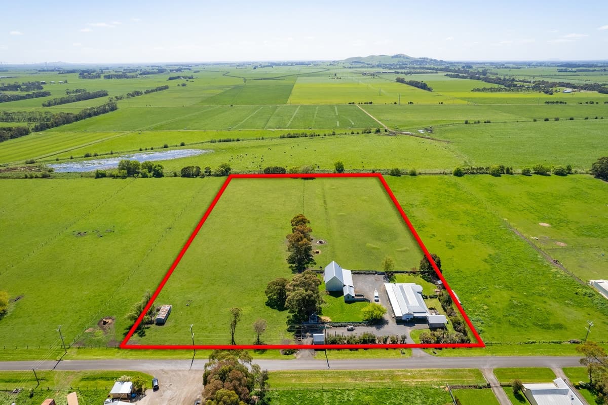 120 Black Street, Terang, VIC, Terang - Thumbnail 2
