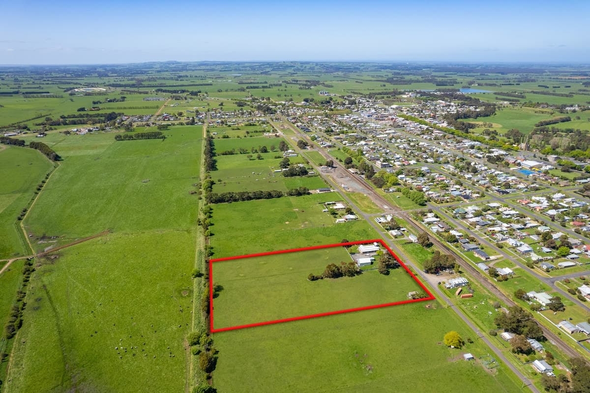 120 Black Street, Terang, VIC, Terang - Thumbnail 5