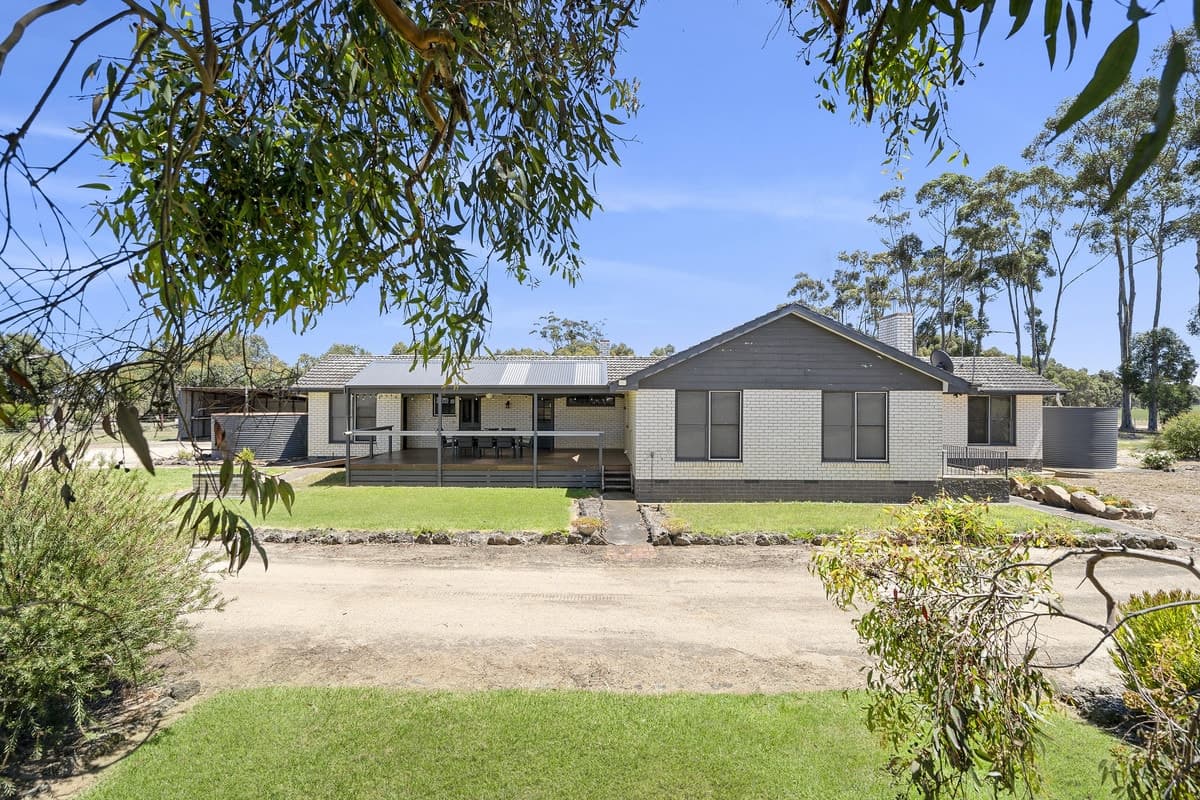 660 Lismore - Skipton Road, Lismore, VIC, Lismore - Thumbnail 2