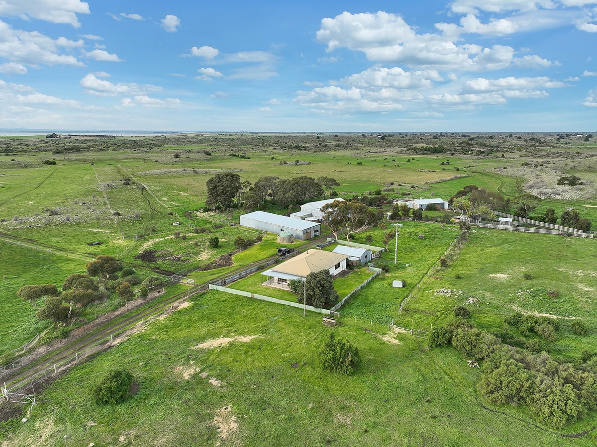 2450 Corangamite Lake Road, Dreeite, VIC, Dreeite - Thumbnail 2