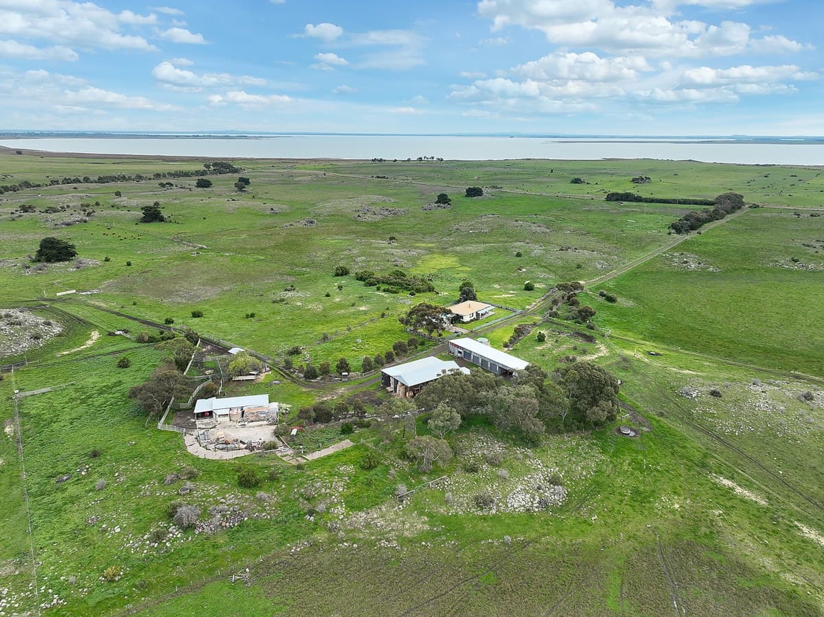 2450 Corangamite Lake Road, Dreeite, VIC, Dreeite - Thumbnail 3