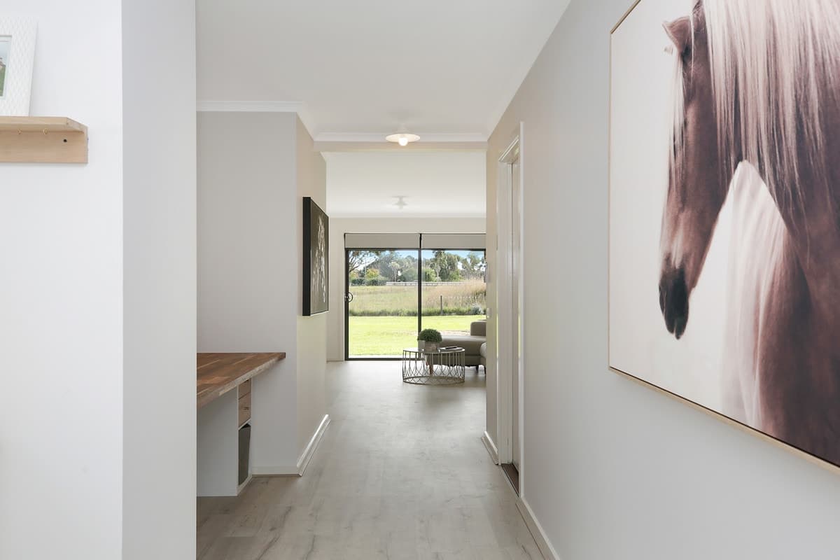 43 New Station Street, Cressy, VIC, Cressy - Thumbnail 2