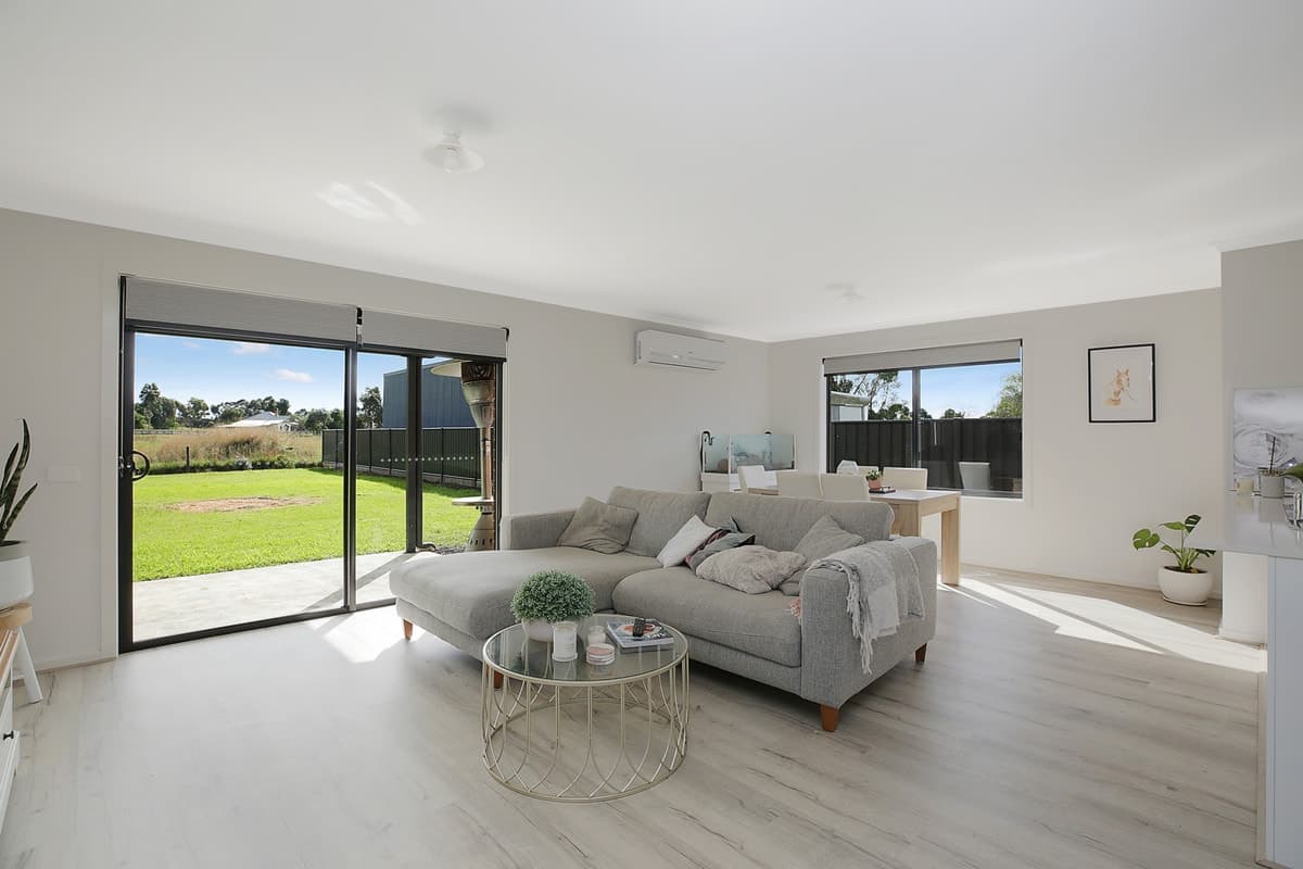 43 New Station Street, Cressy, VIC, Cressy - Thumbnail 4