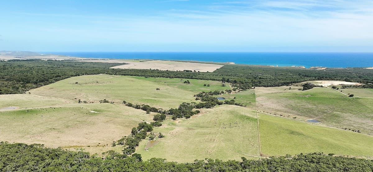 Lochs Road, Port Campbell, VIC, Port Campbell - Thumbnail 2