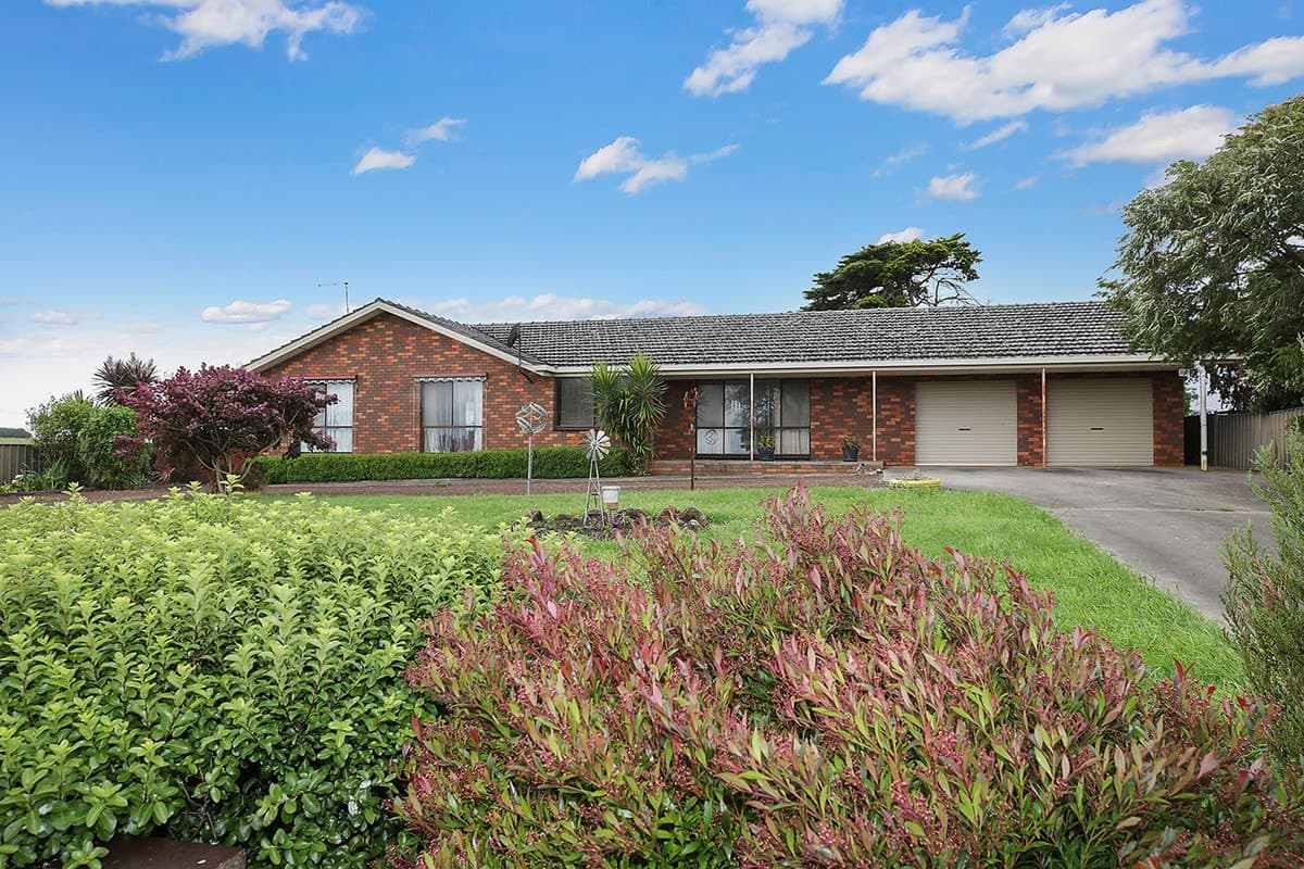 750 Nalangil Road, Corunnun, VIC, Corunnun - Thumbnail 3