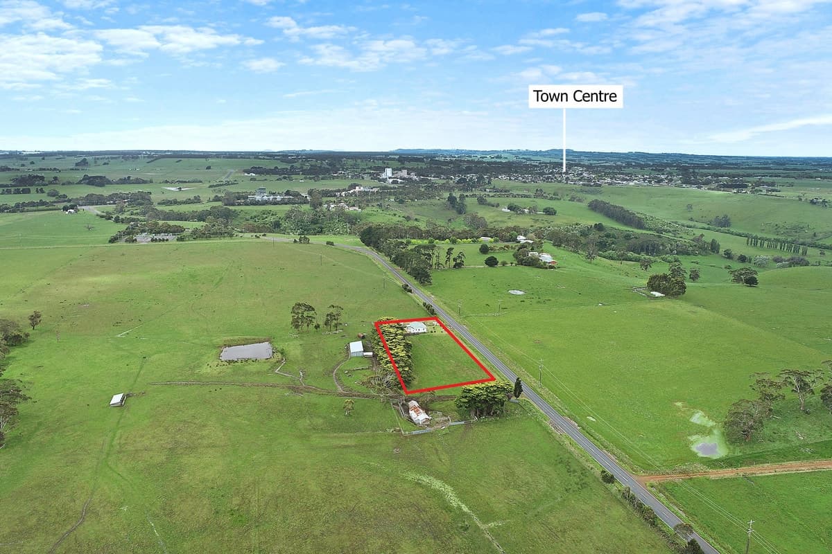 120 Cobden - Port Campbell Road, Cobden, VIC, Cobden - Thumbnail 2