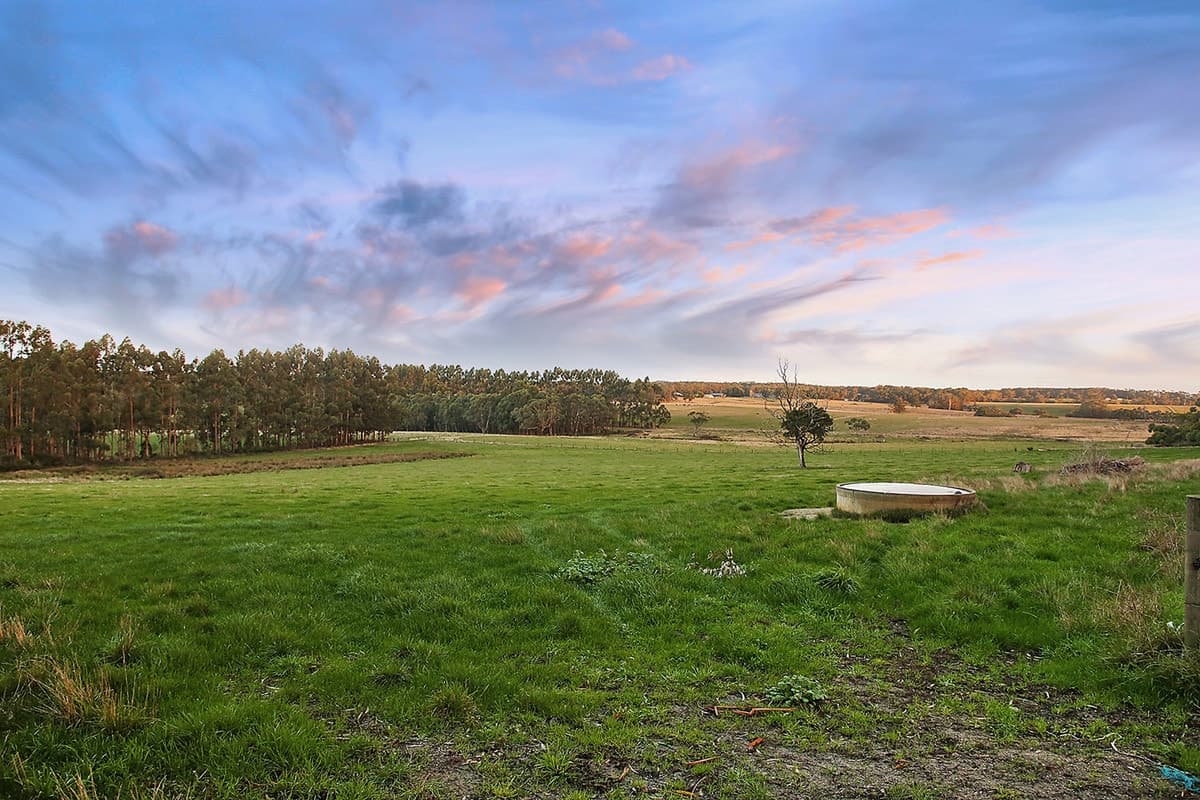 215 Barrys Road, Barongarook West, VIC, Barongarook West - Thumbnail 2