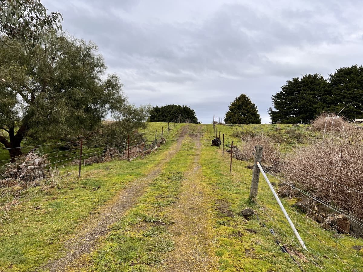 2090 Princes Highway, Pirron Yallock, VIC, Pirron Yallock - Thumbnail 3