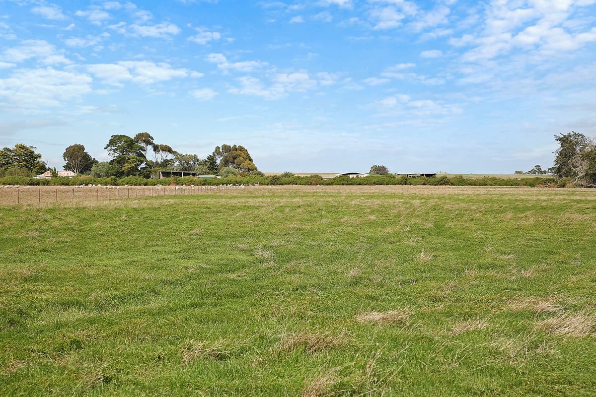 2315 Colac-Ballarat Road, Weering, VIC, Weering - Thumbnail 8