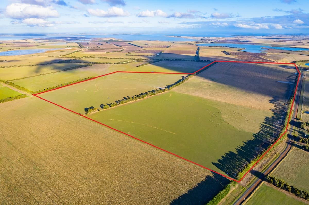 Gnarpurt Road, Leslie Manor, VIC, Leslie Manor - Image 1