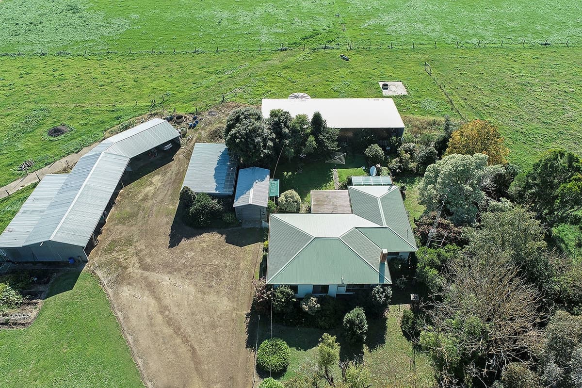 555 Tomahawk Creek Road, Simpson, VIC, Simpson - Thumbnail 2