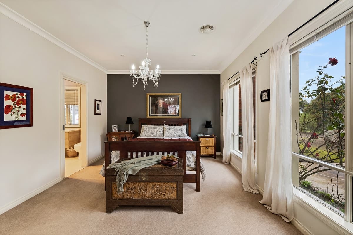 215 Lineens Road, Corunnun, VIC, Corunnun - Thumbnail 2