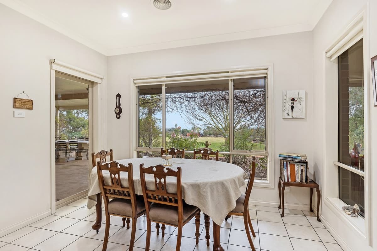 215 Lineens Road, Corunnun, VIC, Corunnun - Thumbnail 7