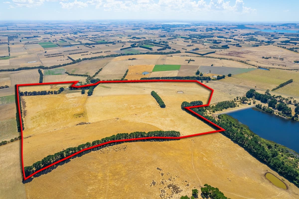 2/230 Vaggs Road, Naroghid, VIC, Naroghid - Image 1