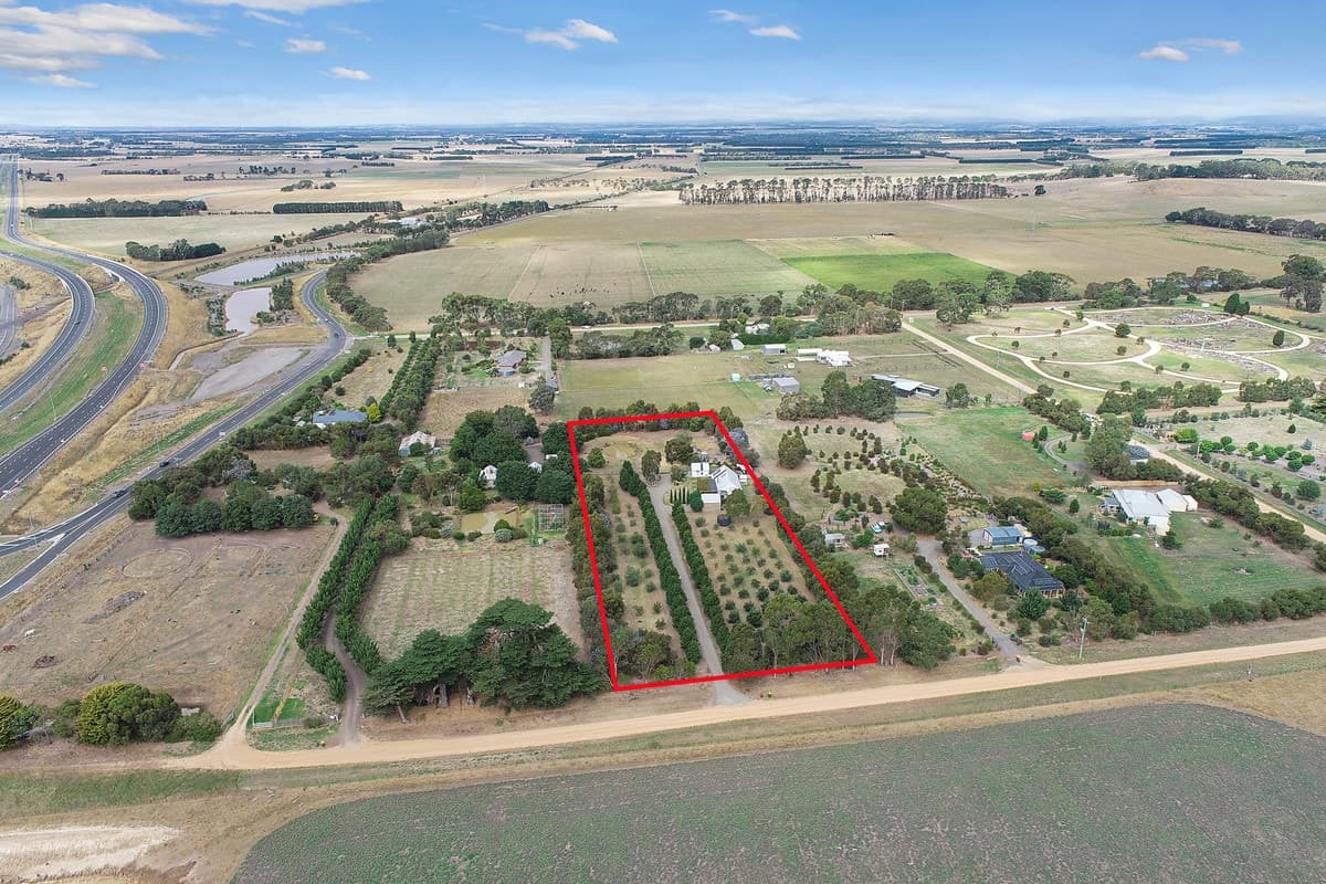 52 Roseneath Road, Warncoort, VIC, Warncoort - Thumbnail 3