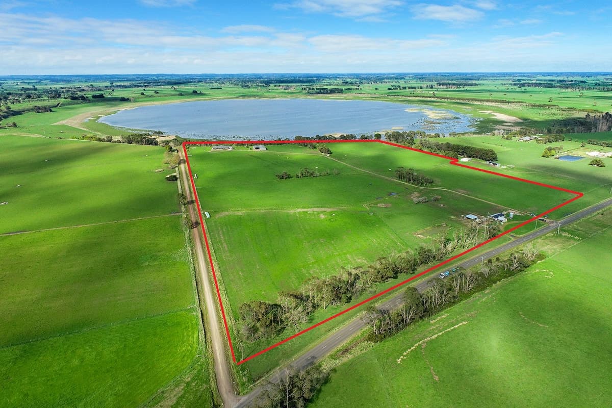 203 Oates Road, Elingamite North, VIC, Elingamite North - Thumbnail 2
