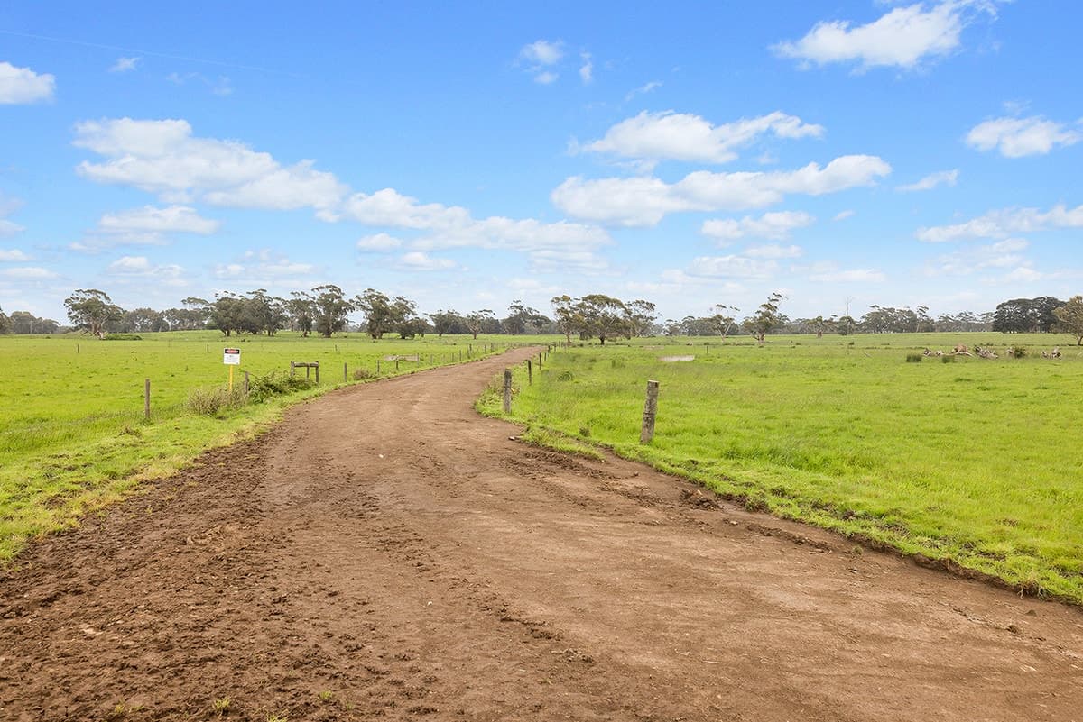 1430 Cobden-Warrnambool, Glenfyne, VIC, Glenfyne - Thumbnail 5