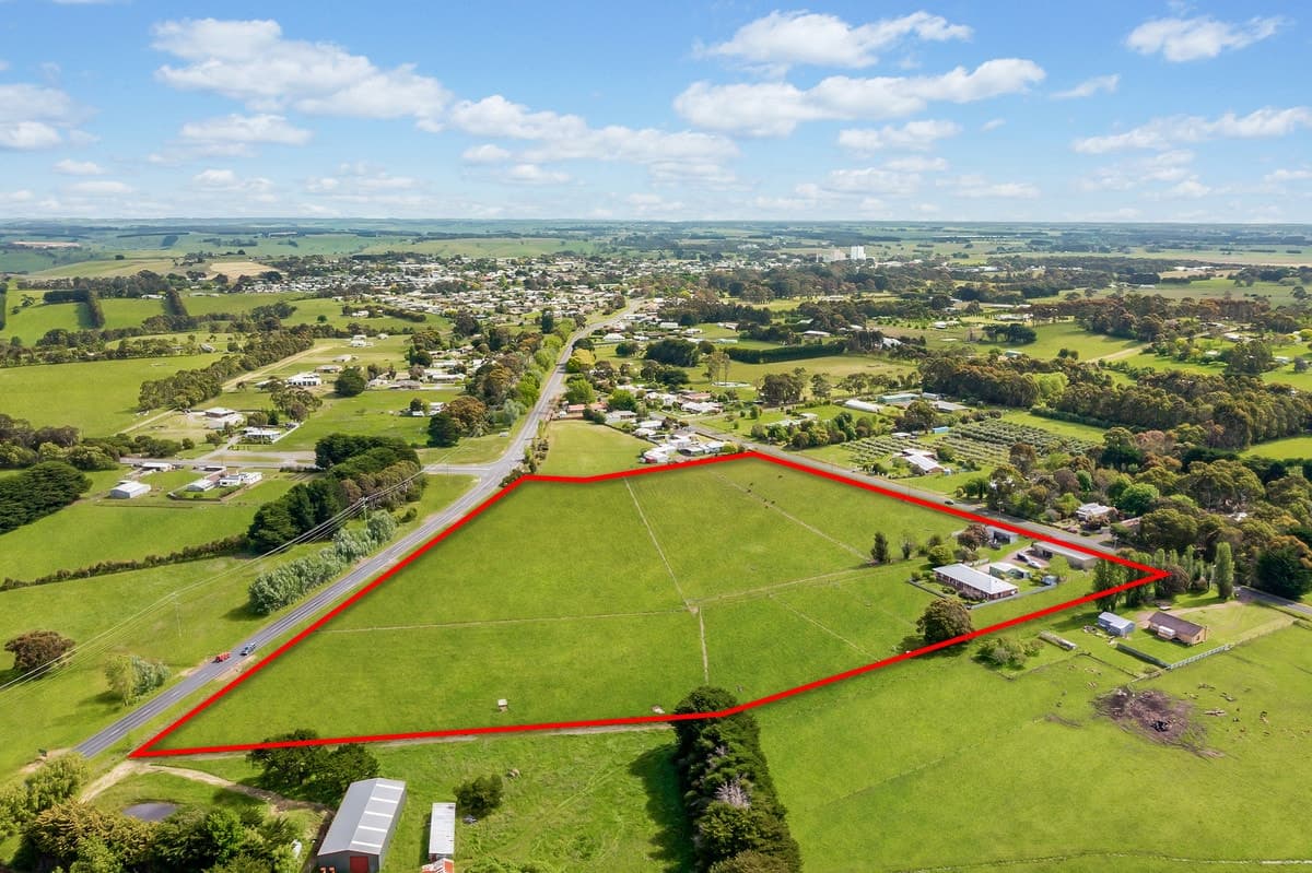 48 Cemetery Road, Cobden, VIC, Cobden - Image 1