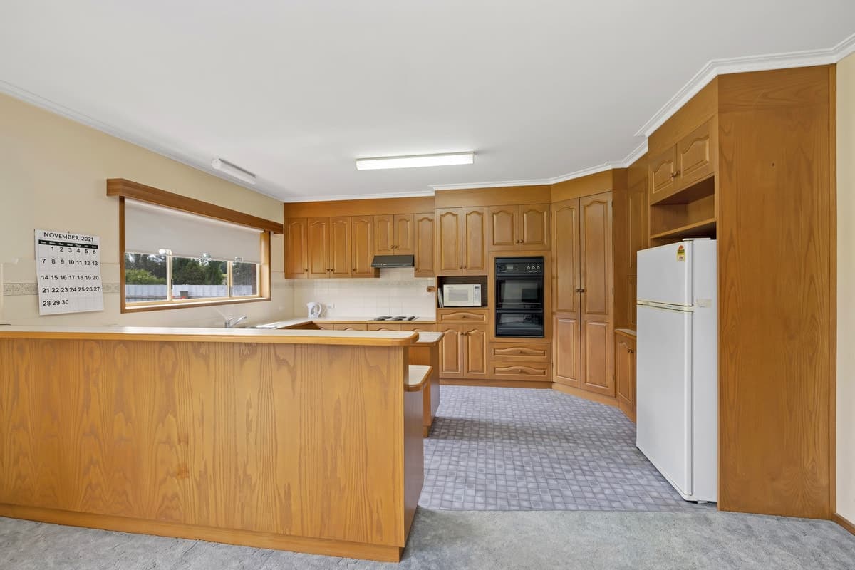 48 Cemetery Road, Cobden, VIC, Cobden - Thumbnail 6