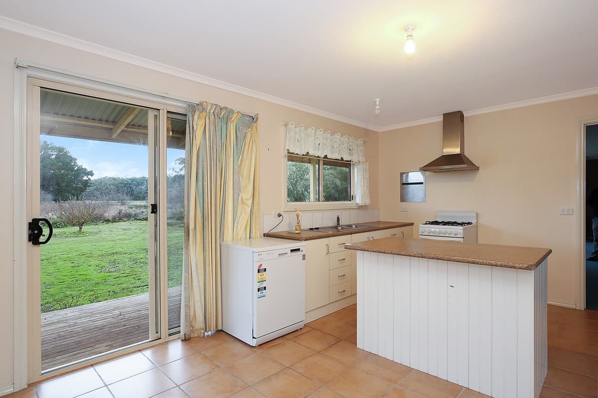 1854 Cobden Stonyford Road, Stonyford, VIC, Stonyford - Thumbnail 7