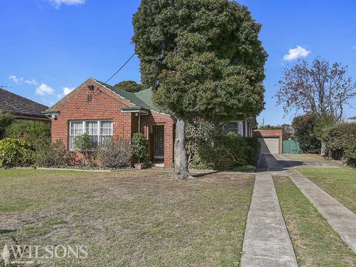 4 Pine Avenue, North Shore, North Shore - Image 1