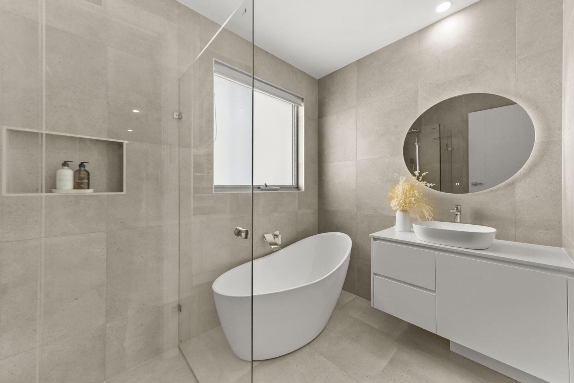 6 Ashburton Avenue, West Lakes Shore, West Lakes Shore - Image 1