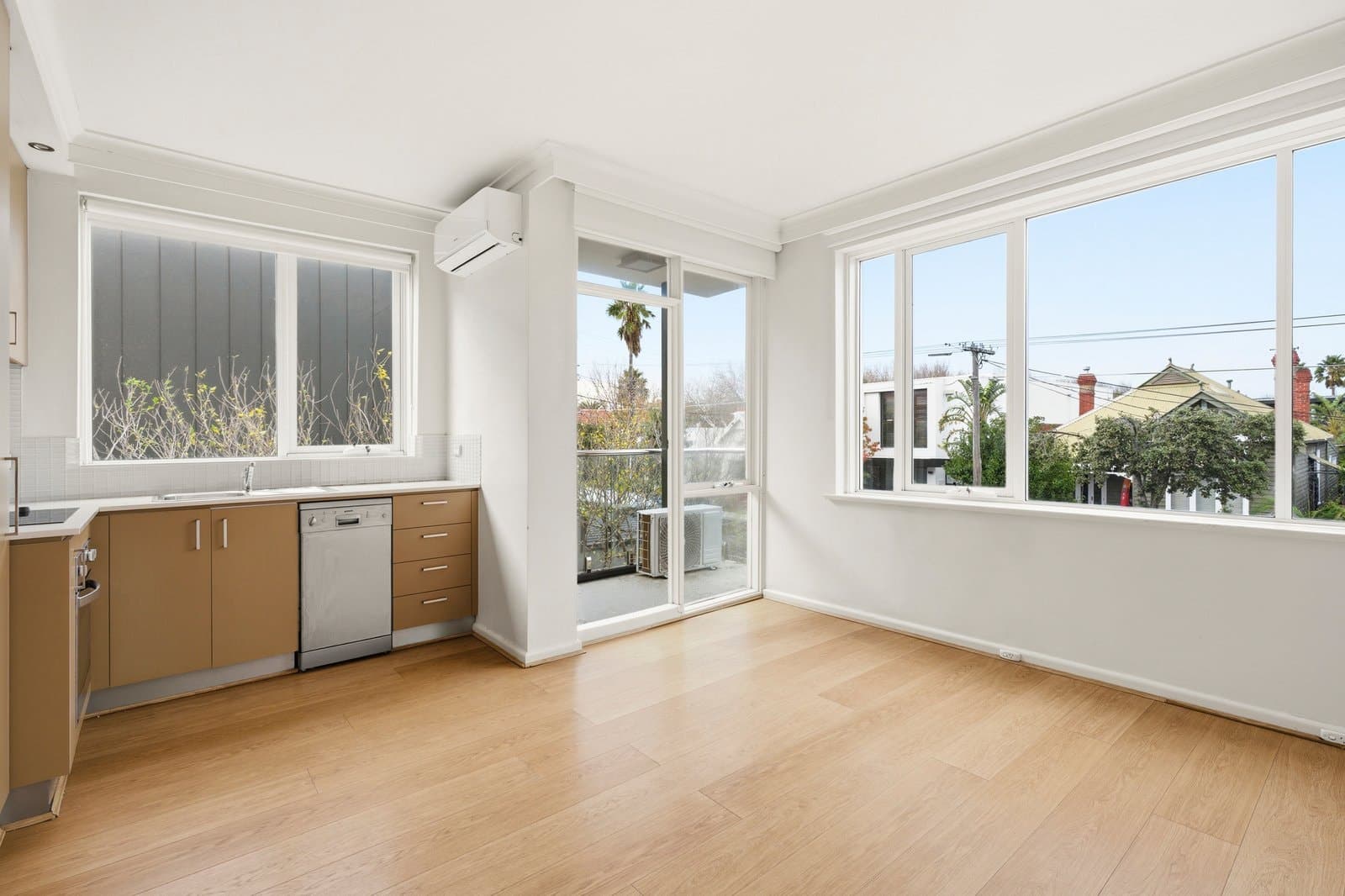 3/75 Spenser Street, St Kilda, St Kilda - Thumbnail 3