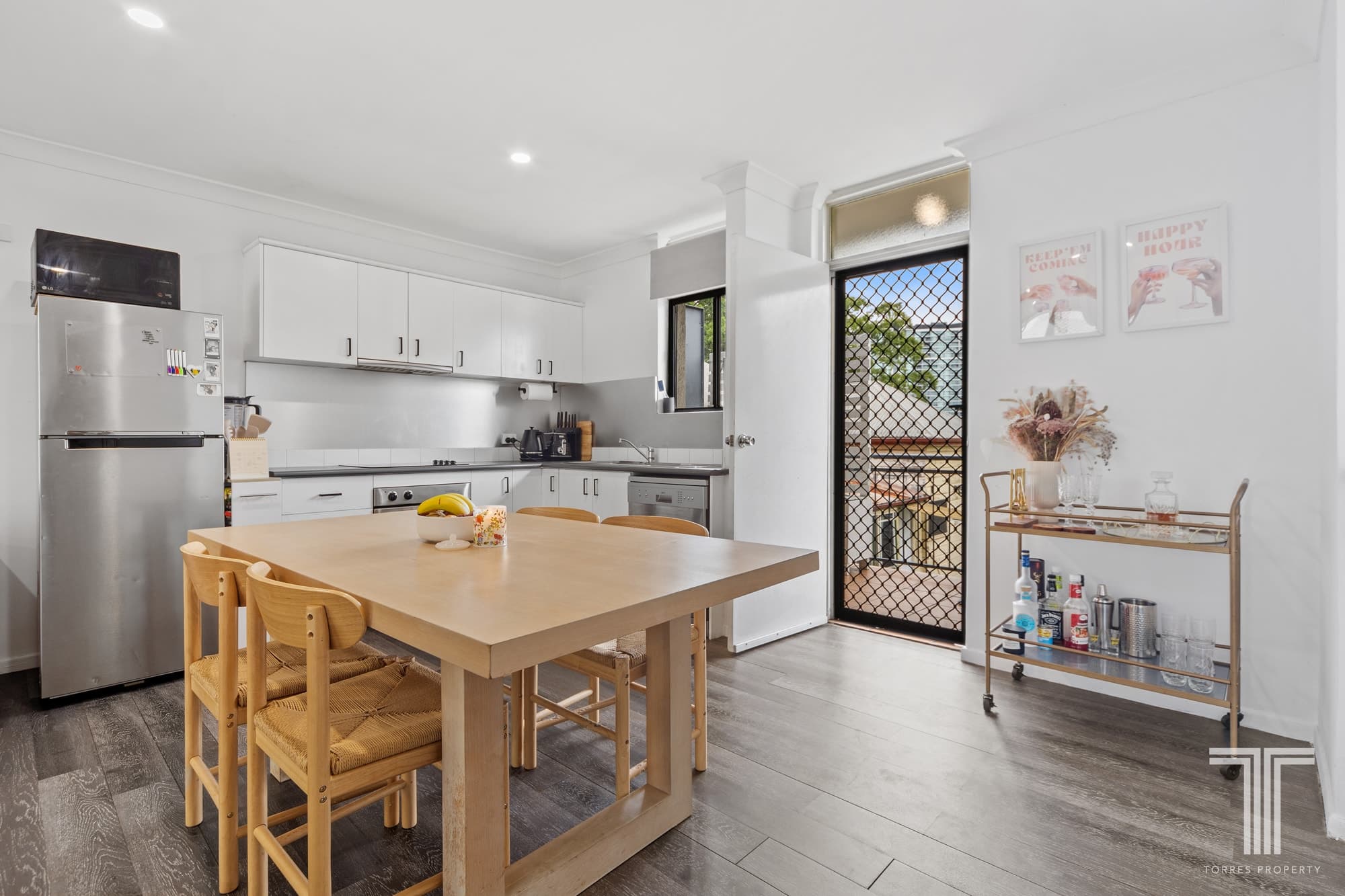 4/574 Kingsford Smith Dr, Hamilton, Hamilton - Thumbnail 2