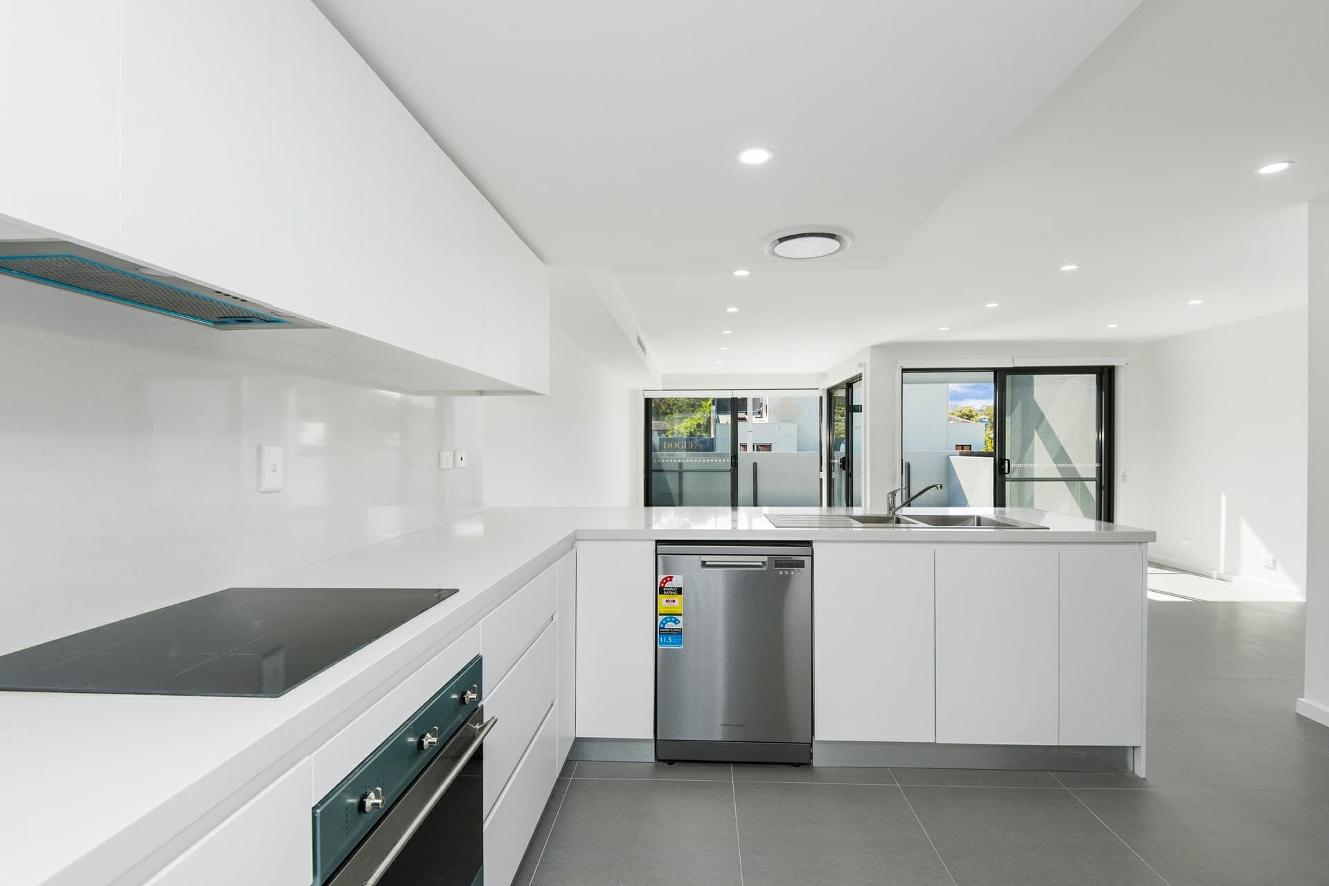 2/66 Old Barrenjoey Road, Avalon Beach, Avalon Beach - Thumbnail 2