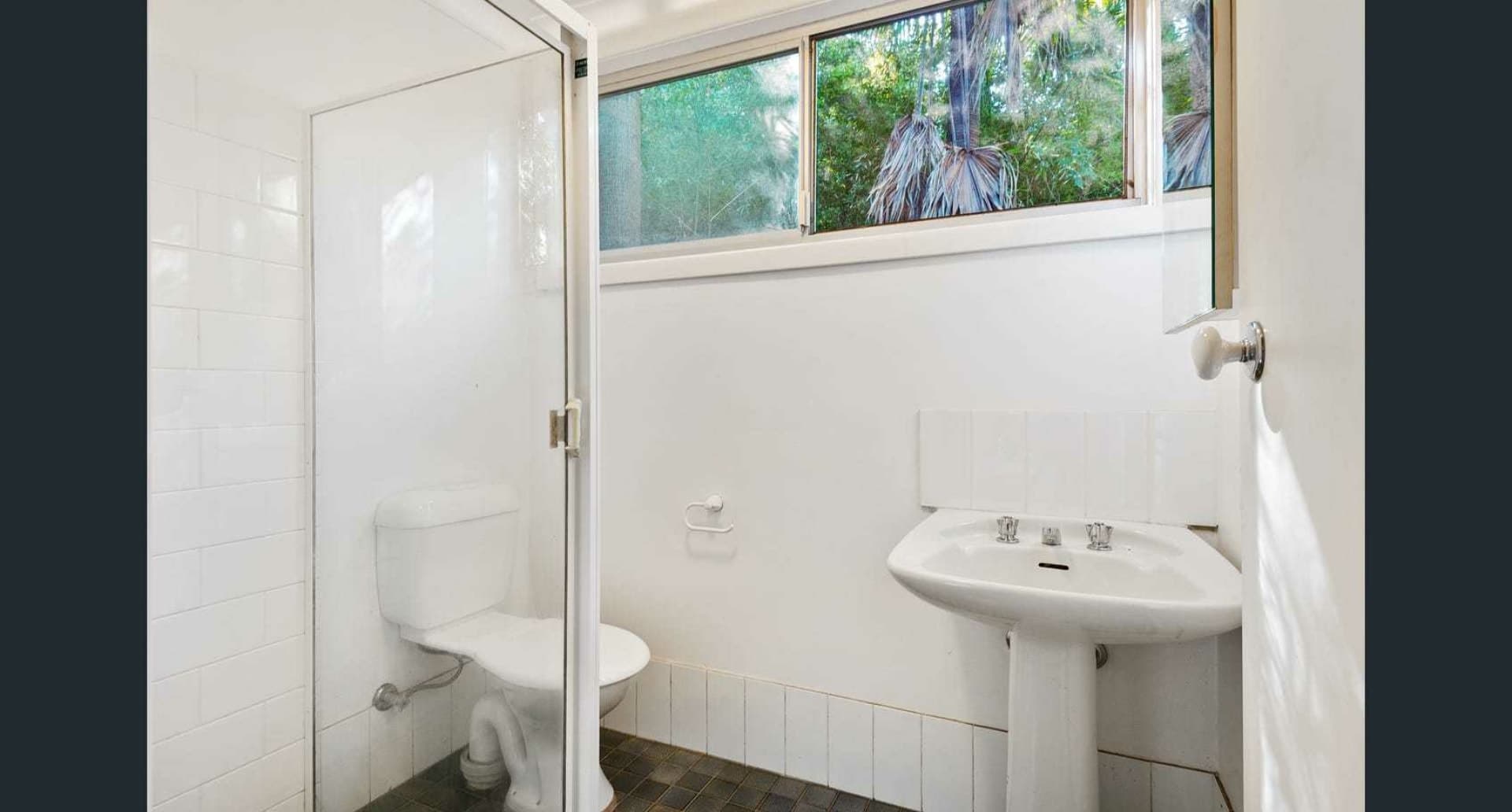 40A Ruskin Rowe Avalon Beach NSW, Avalon Beach - Image 1