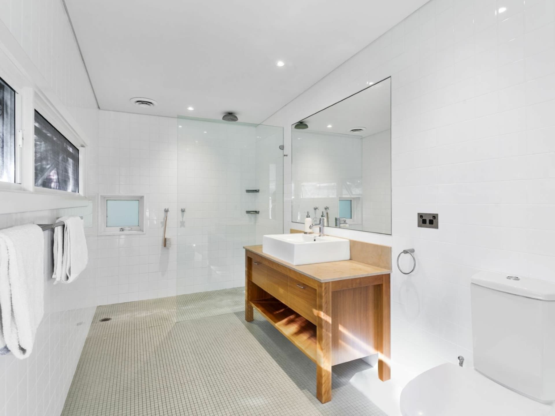 44 Ruskin Rowe Avalon Beach NSW, Avalon Beach - Thumbnail 7
