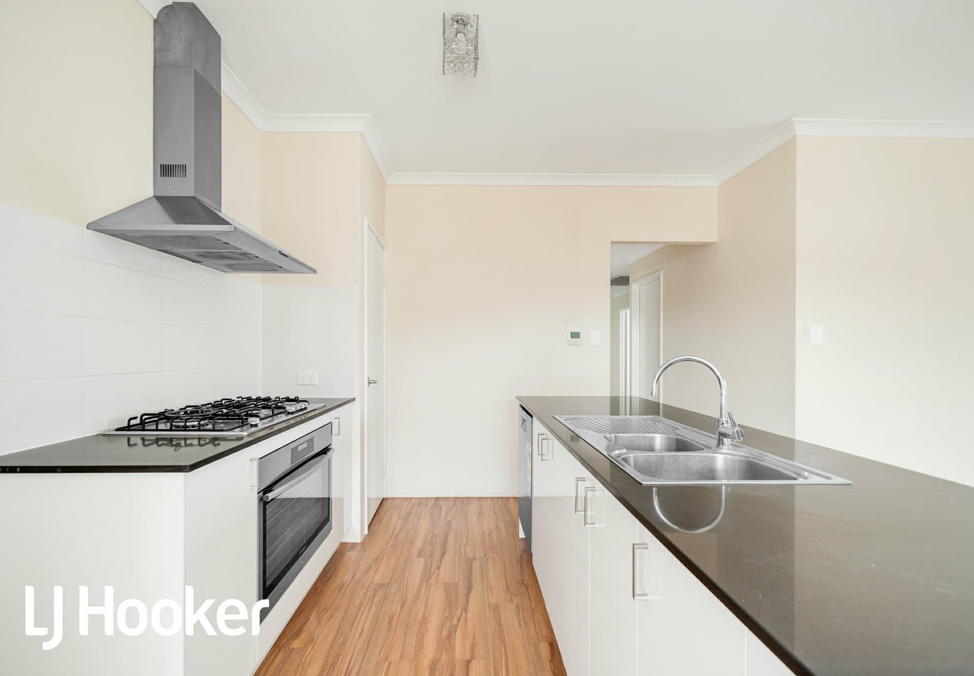 23 Pelagic Way Aveley WA, Aveley - Thumbnail 5