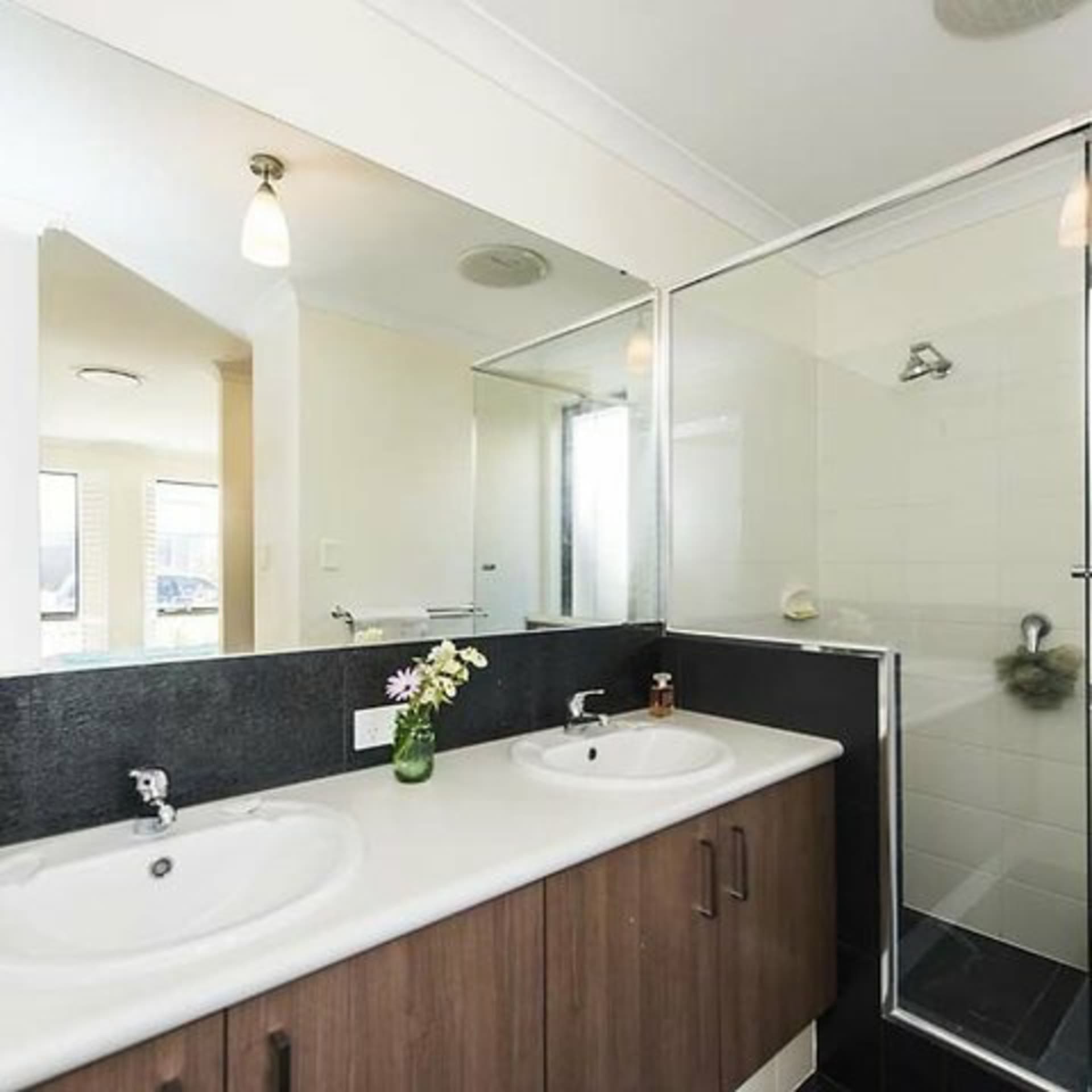 5 Vienta Street Aveley WA, Aveley - Thumbnail 4