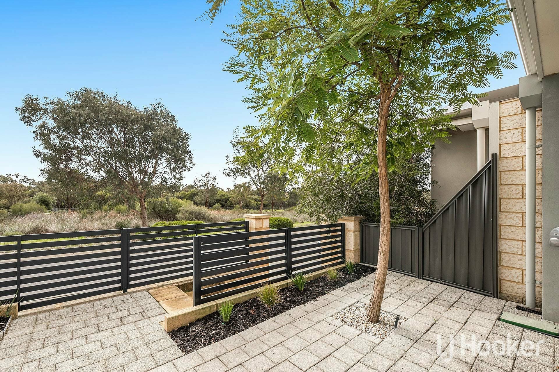 10 Luxhay Parkway Aveley WA, Aveley - Thumbnail 3
