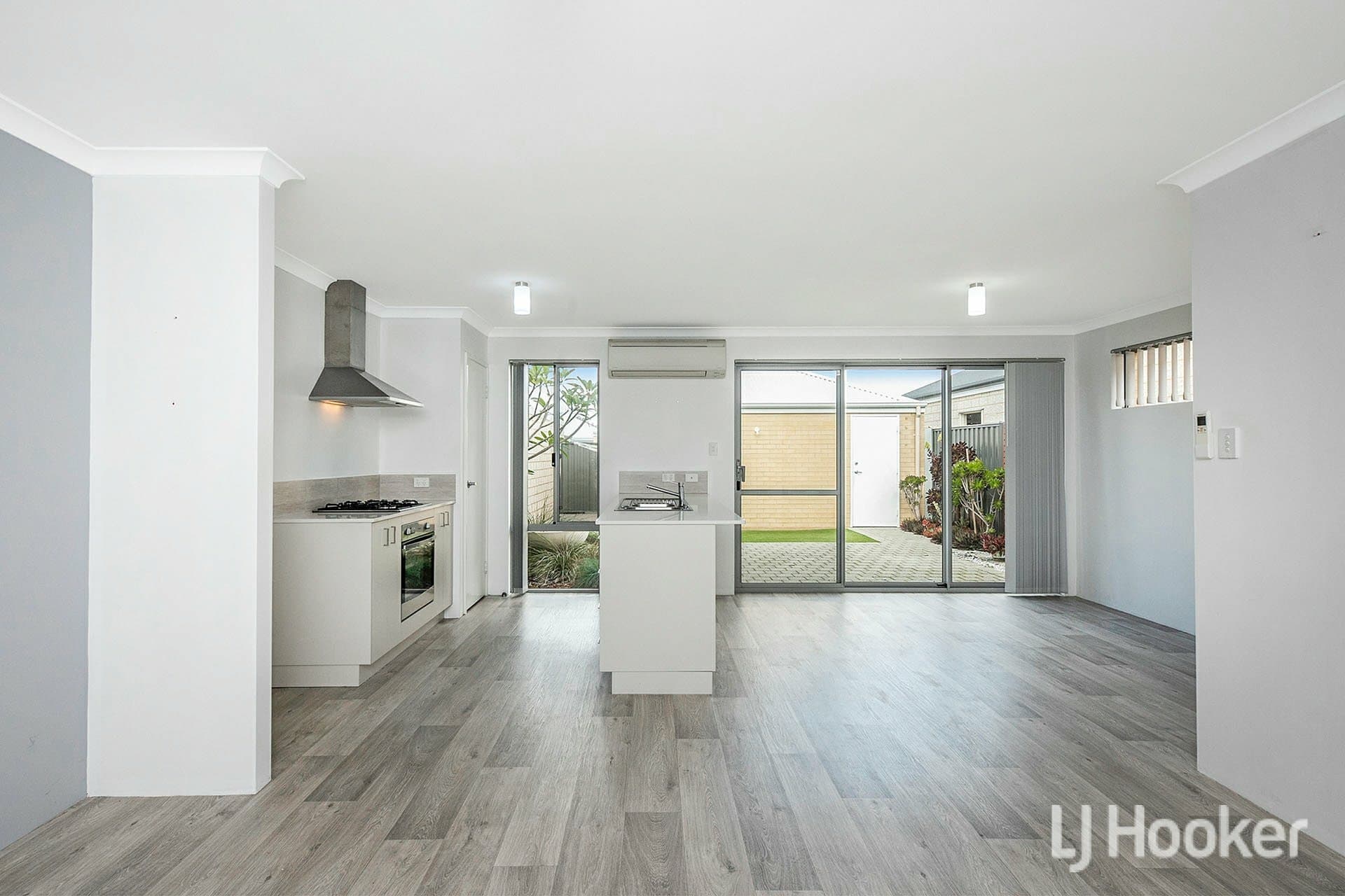 10 Luxhay Parkway Aveley WA, Aveley - Thumbnail 5